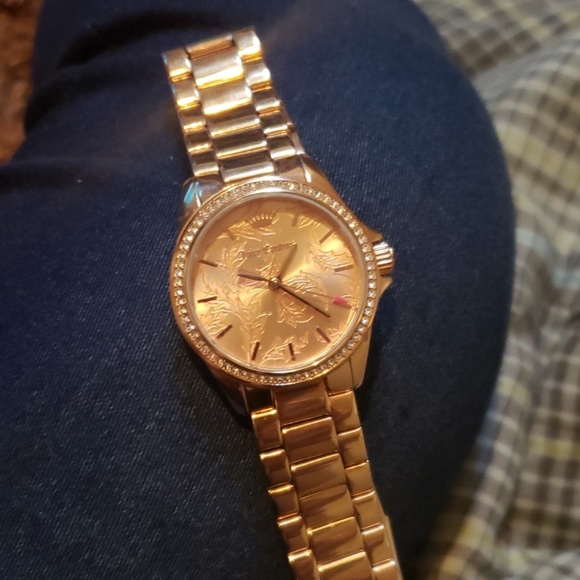 Juicy Couture
Women's Laguna Quartz Watch - Picture 2 of 4